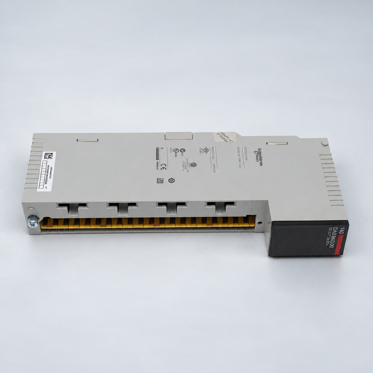 140DAO84000 — edited studio catalog illustration